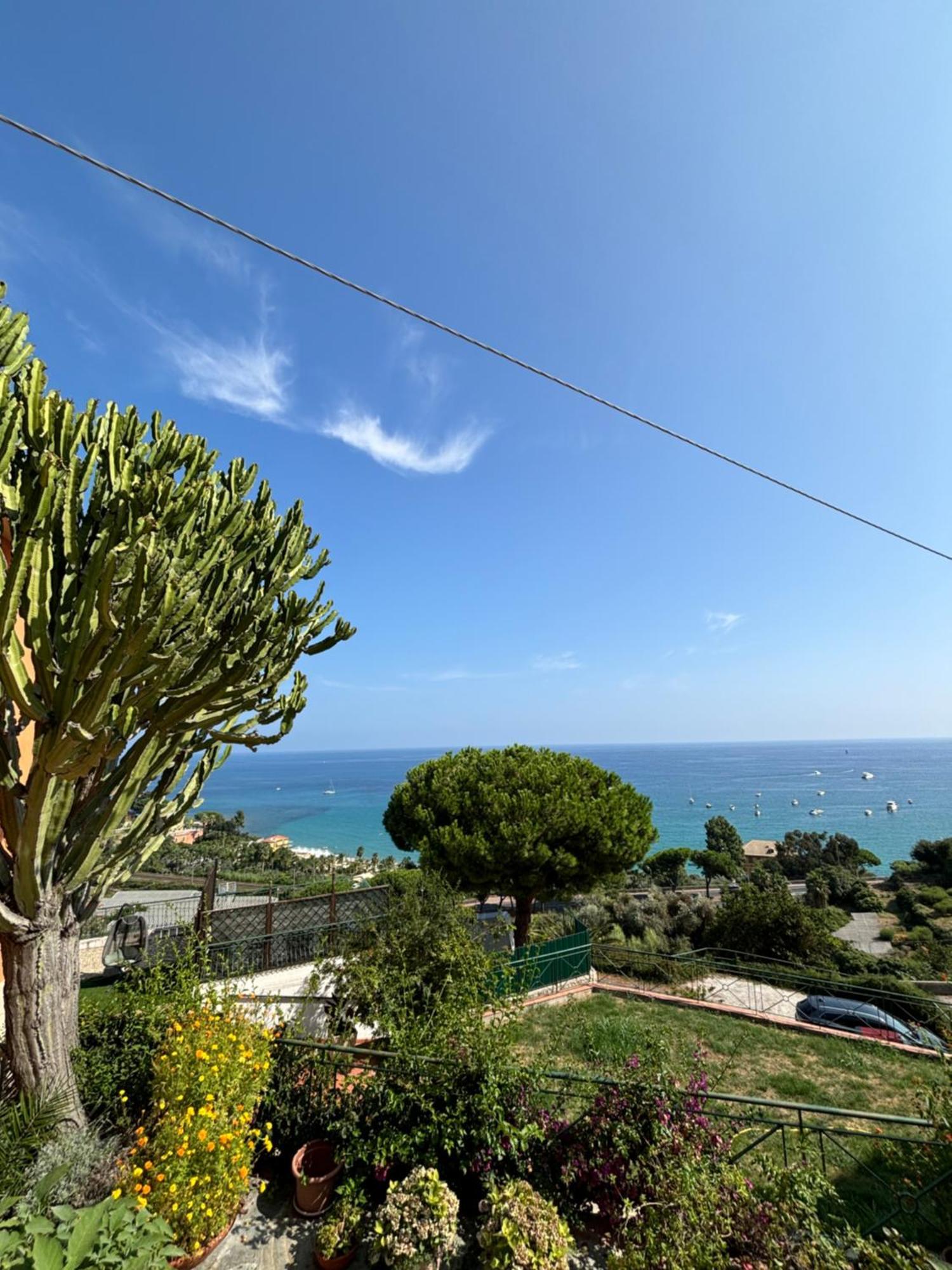 Appartamento Il Giardino Del Mare Ventimiglia Esterno foto