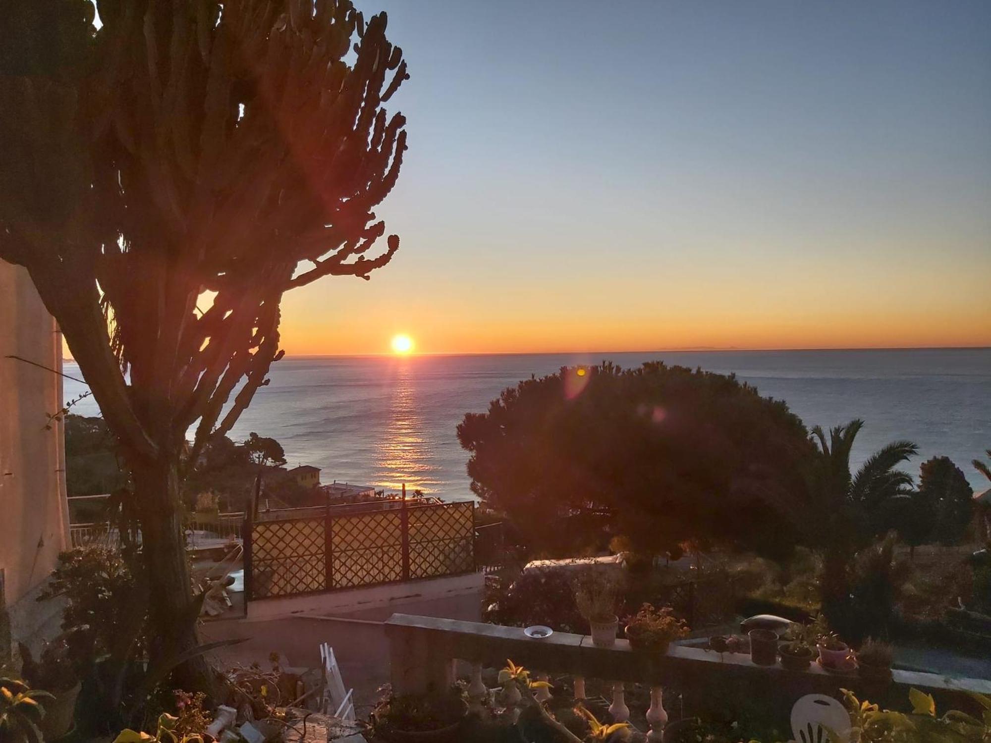 Appartamento Il Giardino Del Mare Ventimiglia Esterno foto