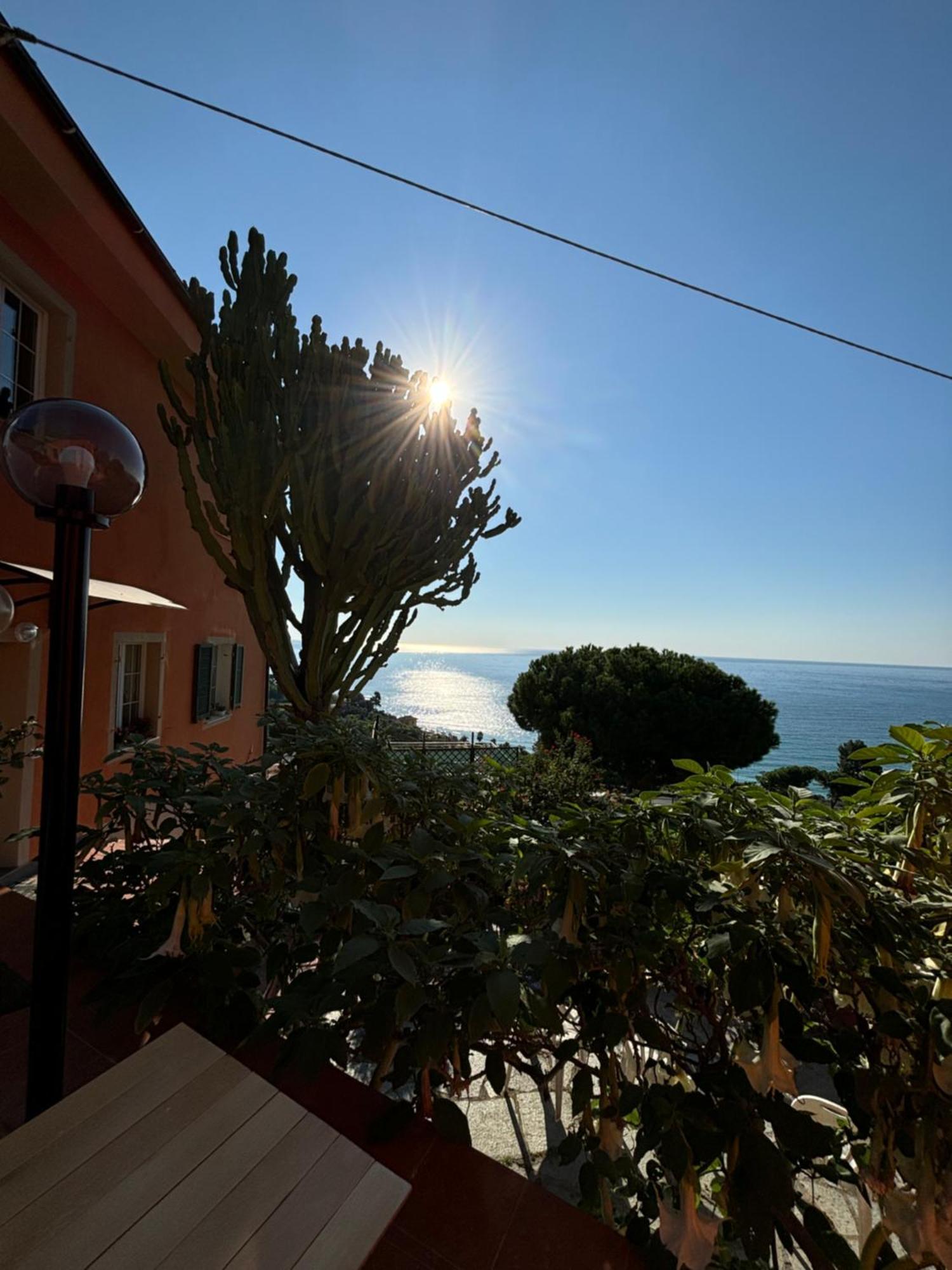 Appartamento Il Giardino Del Mare Ventimiglia Esterno foto